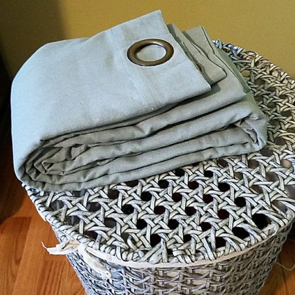 Solar Shield Naomi 95" Blackout Window Curtain - Picture 5 of 6